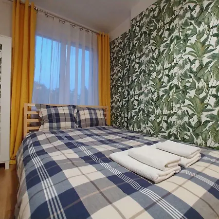 Chrzanowskiego 45 Apartment *